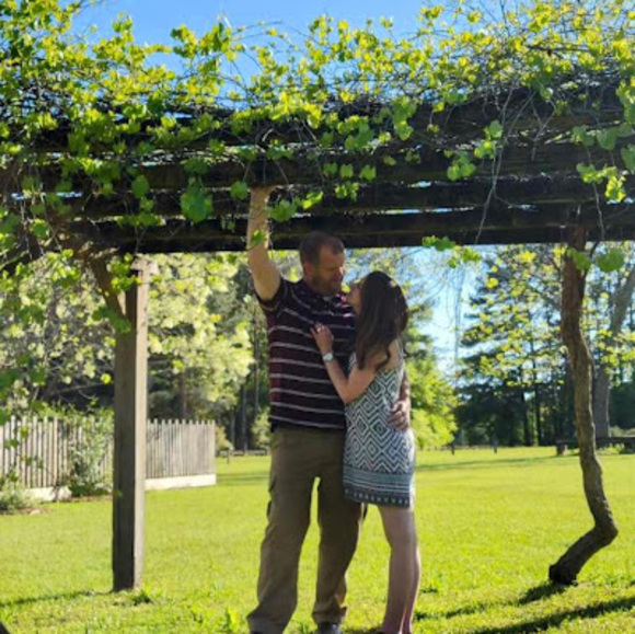 Meet your Posher, Pamela - Picture 1 of 1